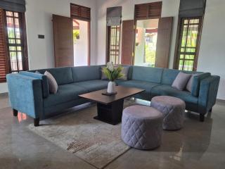 Yomee Retreat Private 3BR Garden Stay - 9