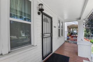 Cozy Detroit Duplex | 3BR Sleeps 6 Near Downtown - 5