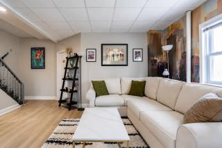 Deluxe 4BR-2BA-12 Beds NYC Access and Free Parking - 7