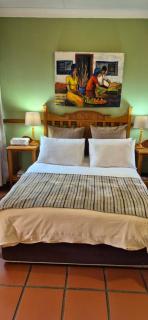 Chez Esme Guest House - 8