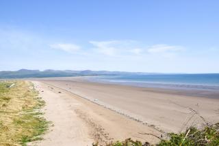 Ty Gwyn Borth-y-gest House Sleeps 5 with Garden and Parking - 4