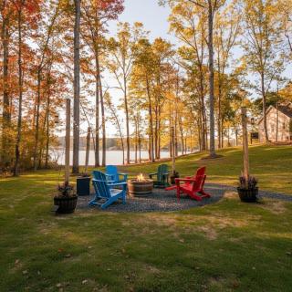 Modern Lakefront Home with Private Putting Green - 0