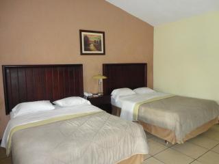 Hotel La Colonia - 1