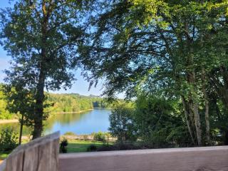 Petite maison vue sur Lac de la Triouzoune Neuvic - 5