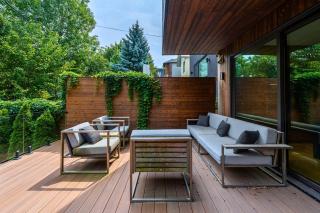 Luxury House with Fireplace & Private Patio - Westend Suites - 8