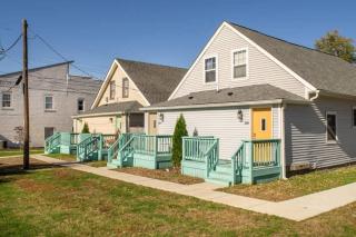 317 2BR Bright l Cozy DT Indy - 3