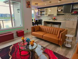 SwitHome Luxury 5BR Getaway Near YEG-PondView-Game - 4