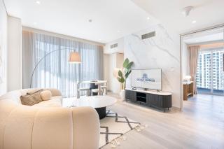 Central Luxe Marina Home with Roof Top Pool - Dubai - 1