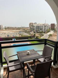 Appartement moderne, vue piscine - 4
