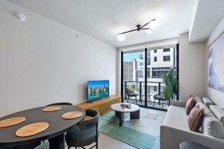 Prime Location Condo Steps from Bayfront Park - Miami - 3