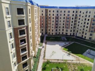 Alatini 1BR Apartment, Beach Access, Wi-Fi, Parking - New Alamein - 1