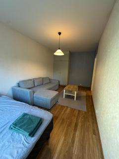 A bright three-room apartment by the sea and the city center! - 7