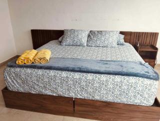 San Bruno TROPICAL Villa With POOL - 7