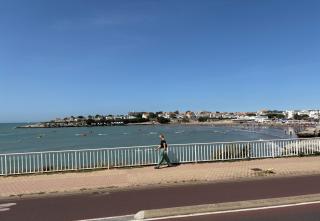 Devant la mer et la plage de ROYAN PONTAILLAC, 4chambres 2 à 8 personnes - Royan - 0