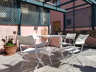 Wind Rose House - By the BEACH with AC Parking - 9