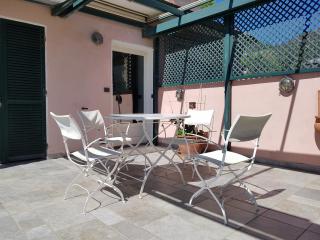 Wind Rose House - By the BEACH with AC Parking - 3