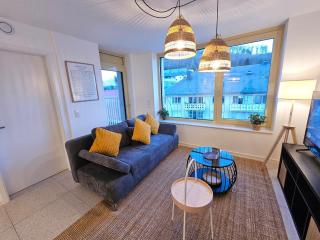 Elegant 2 Bedroom Duplex with Terrace - 8