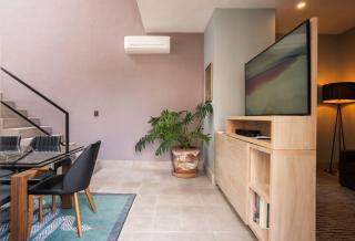Stunning Penthouse with private terrace center SMA - 2
