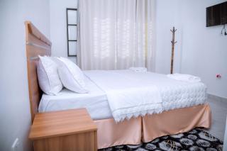 Unique Luxury Motel - 6