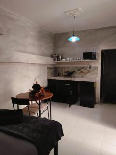 Casa Labardini #3 Private Patio Suite with Kitchen & Bath - 2