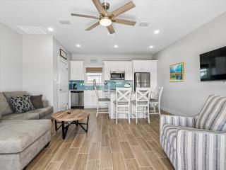 Rockport Casitas by Miss Kittys - 4