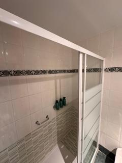 Cozy Apartment - 1 min to San Lorenzo Beach, Gijon - Gijón - 5