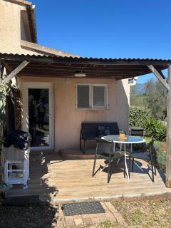 Rez de villa pour 2 personnes près de Santa Giulia - Sotta - 1