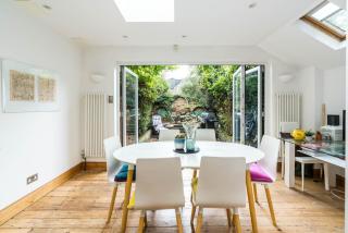 Stunning 4 Bedroom Home w/Garden in Fulham - 6
