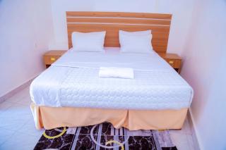 Unique Luxury Motel - 9