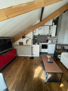 2-bedroom apartment for 6 people - Stade de France view - Close to Paris - 2