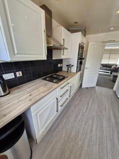 Cosy 3-Bed Home close to city and shops - 4