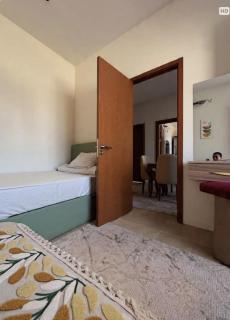 Luxury 2 Bedroom Chalet Latin District New Alamein Tower Lagoon Views شاليه فاخر غرفتين الحي اللاتيني العلمين الجديدة إطلالة على الأبراج واللاجون - 4