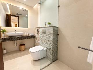 Highline Stays Goldcrest Mall and Residency DHA - 1