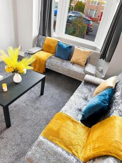 Luxury & Modern House 3 Bed Room - 9