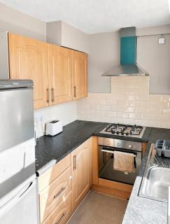 Luxury & Modern House 3 Bed Room - 1
