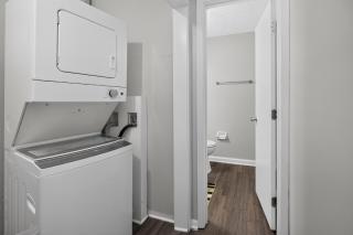 Modern Retreat with Everyday Comfort - 5