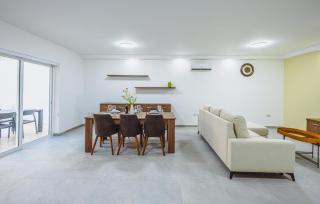 Modern Maisonette with Pool in the Heart of Gharghur - 6