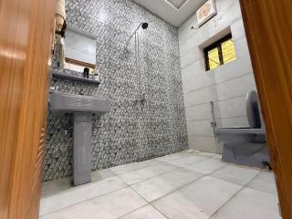 Room available per night in Citi housing jhelum - 4