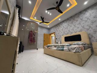 Room available per night in Citi housing jhelum - 1