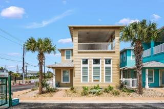Palm Sun Daze Village Walk - 4