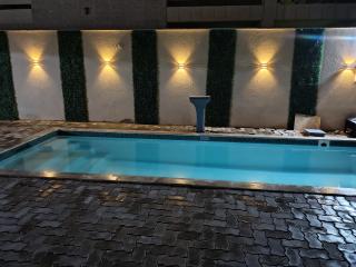 Refúgio Guarajuba, 50m da Praia, Piscina, Recarga EV, área gourmet, churrasqueira - 8