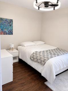 Grand Lake Pine Cottage, Lakefront with Hot Tub, Kayaks and Pets Welcome - 1