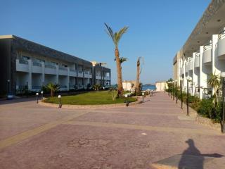 Cecelia Resort Studios - منتجع سيسيليا - 2