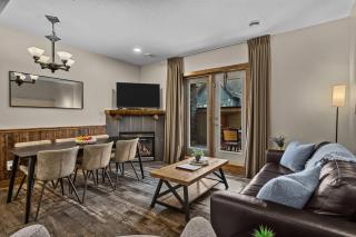 Warm Mountain View Retreat - 2