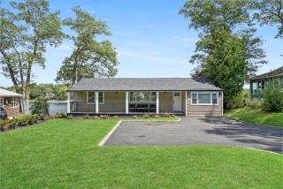 Waterfront Home w Private Beach & Firepit - 3