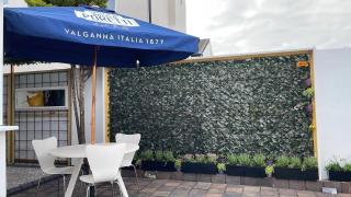 Town Centre Apartment with Private Parking & Garden - 7