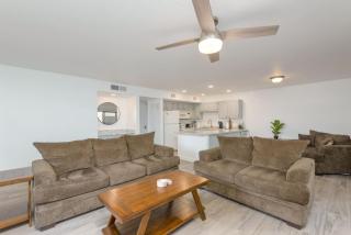 Walkable 2BR in Old Town w Pool More - 5