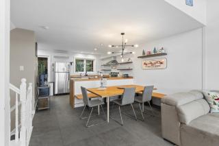 4 Storey Ski Inout Mountain Home In Tremblant - 7