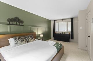 4 Storey Ski Inout Mountain Home In Tremblant - 3