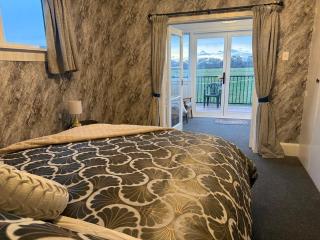 Westoby Farm Villa - Cosy, Rural with Character - 5
